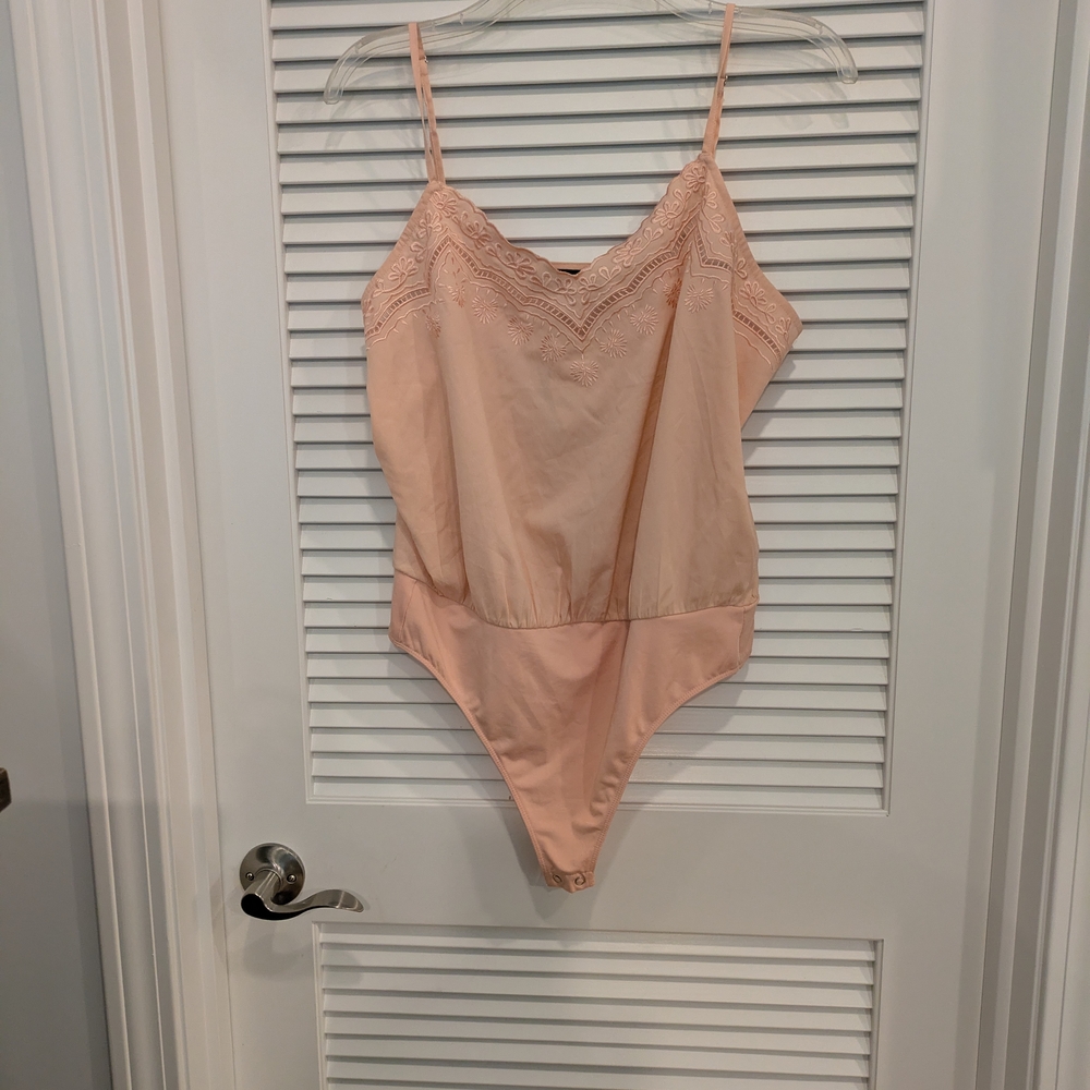 Express Blush Lace Trim Bodysuit Size L